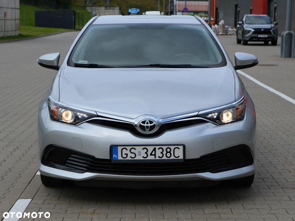 Toyota Auris 1.33 VVT-i Life Comfort - 34