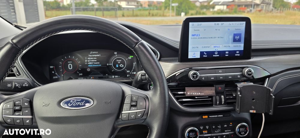 Ford Kuga - 10