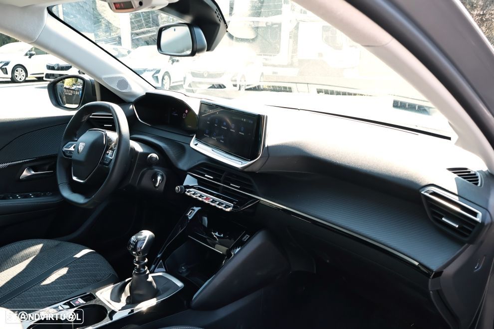 Peugeot 208 1.2 PureTech Allure - 12