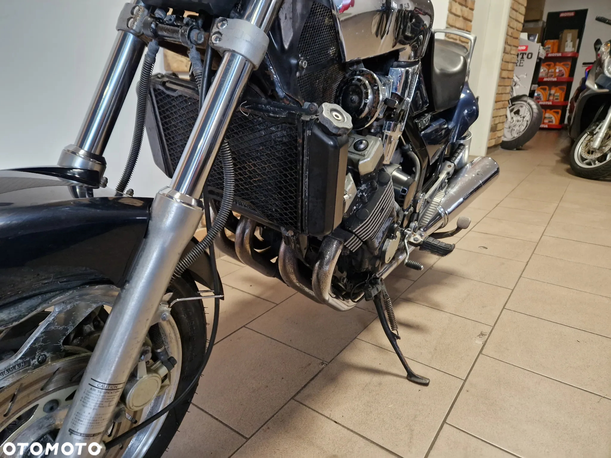 Yamaha FZX - 15