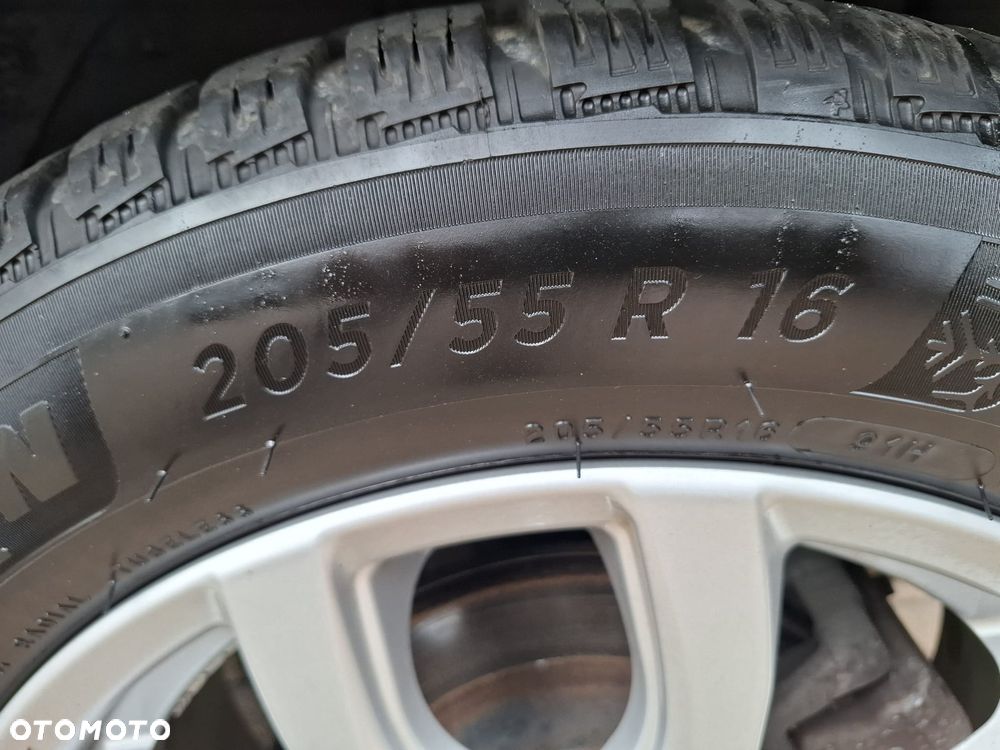 Kia Ceed 1.6 CRDi 136 ISG GT Line - 28