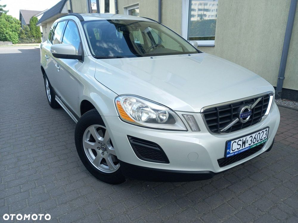 Volvo XC 60 DRIVe Momentum - 7
