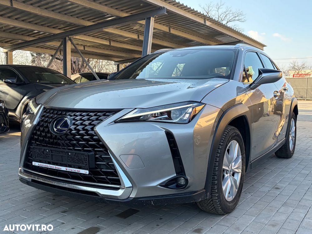 Lexus UX 250h Business Edition - 33