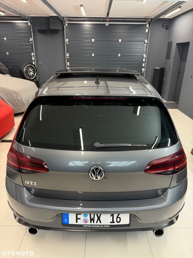 Volkswagen Golf GTI (BlueMotion Technology) DSG - 16