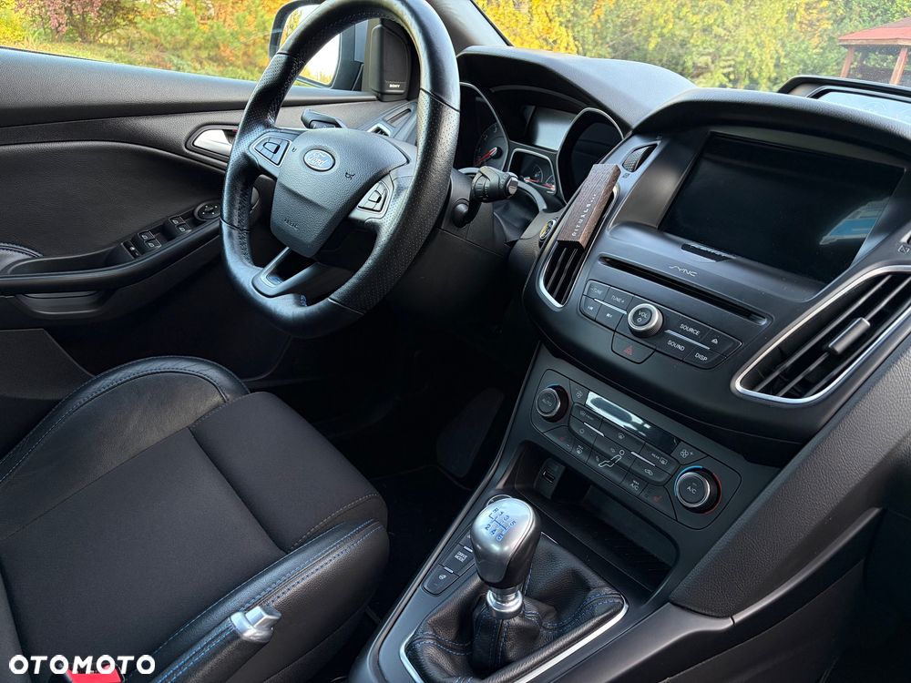 Ford Focus 2.3 EcoBoost RS - 9