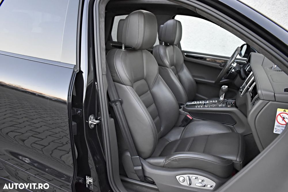 Porsche Macan Turbo PDK - 7