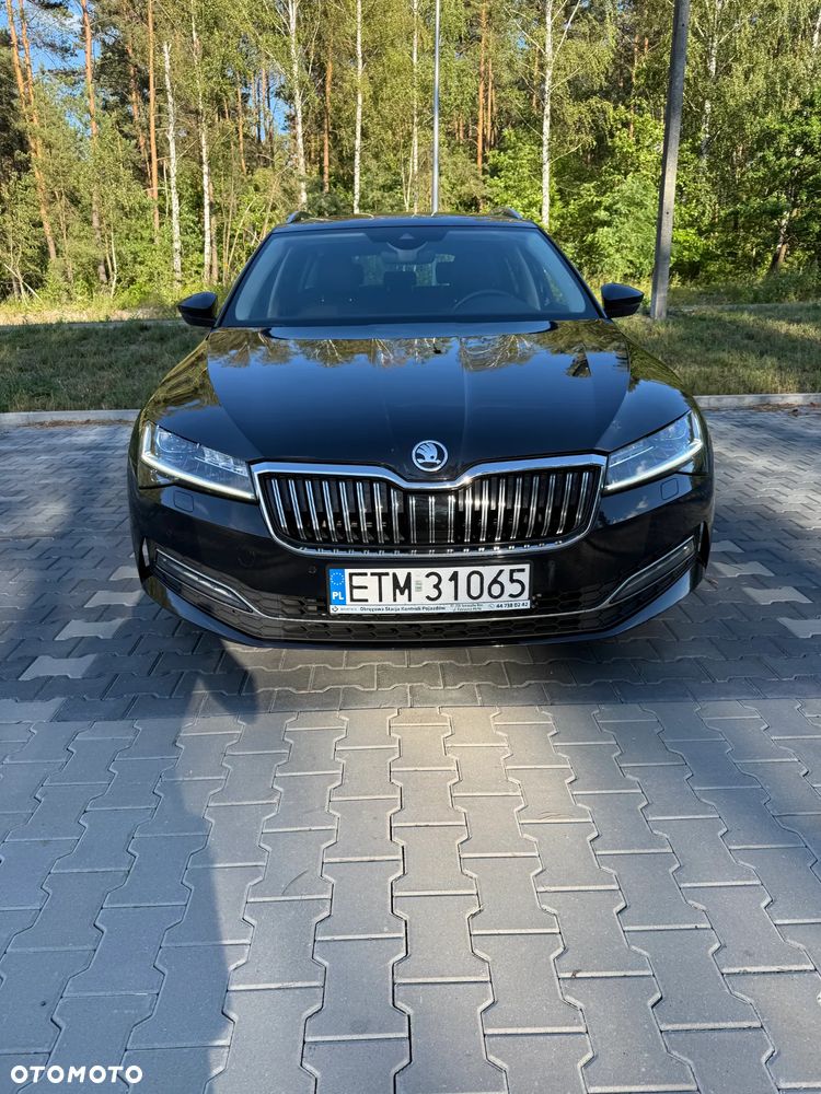 Skoda Superb 2.0 TDI DSG Ambition - 2