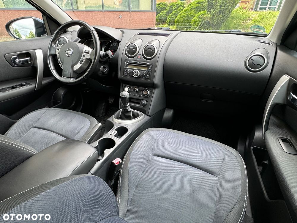 Nissan Qashqai 2.0 dCi DPF tekna - 23