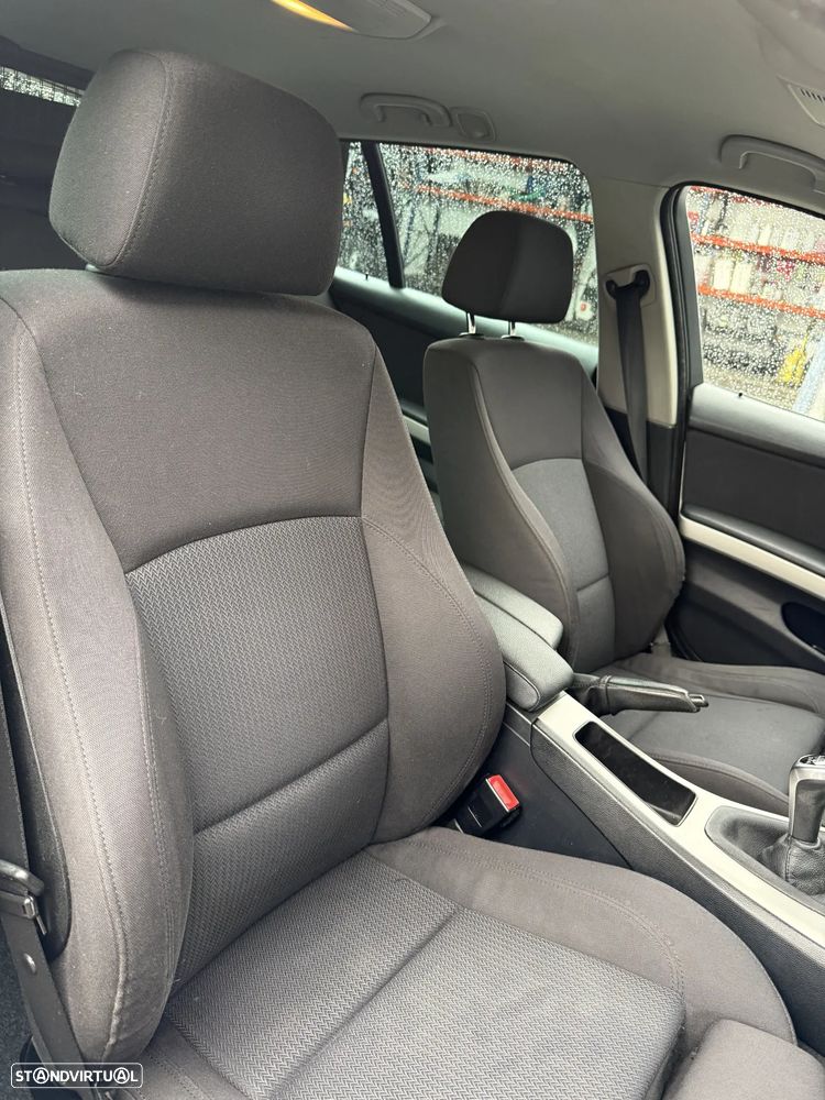 BMW 318 d DPF Edition Sport - 13