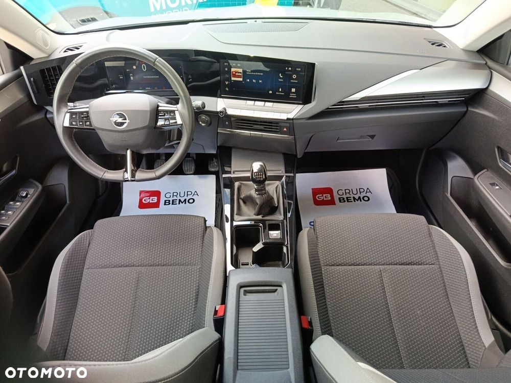 Opel Astra 1.2 T Edition S&S - 17