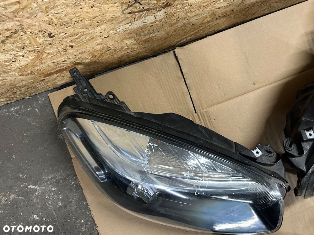 Renault Koleos I lift 2011- lampa lewy przód prawy przód europa soczewka - 7