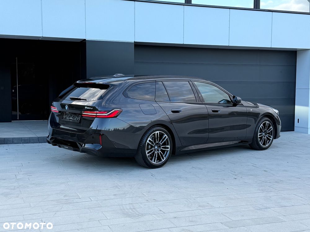 BMW Seria 5 520d - 38