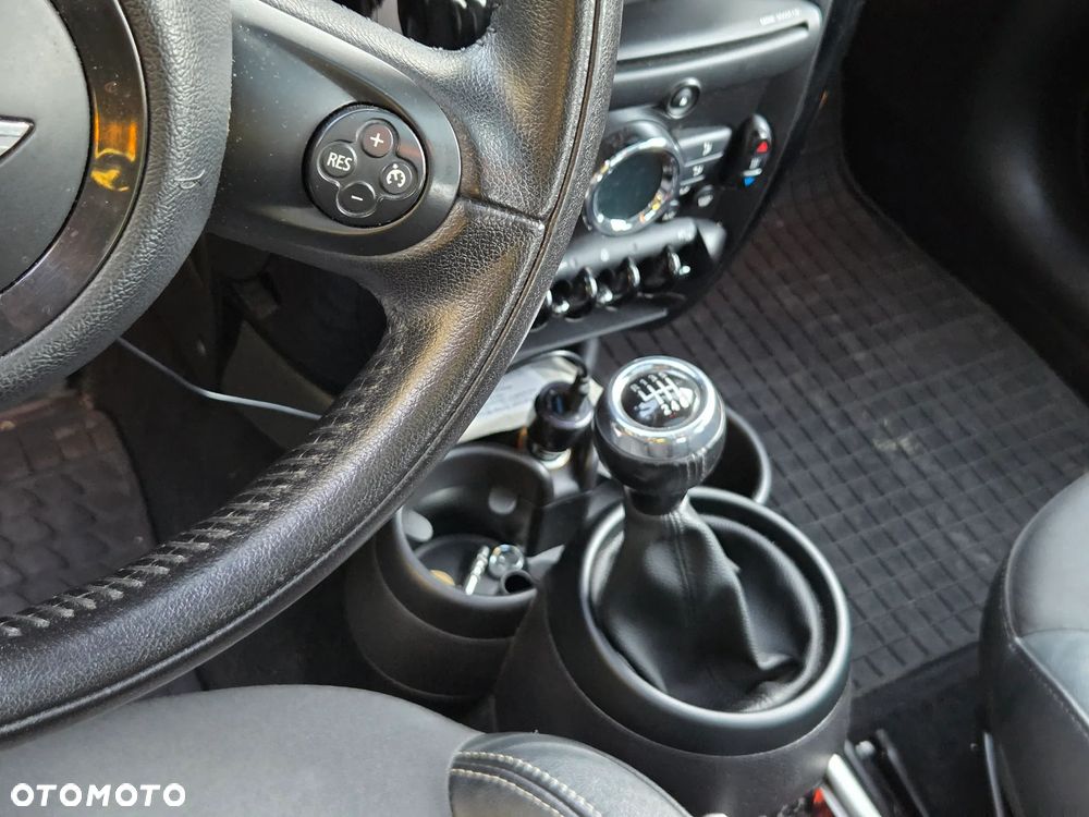 MINI Countryman Cooper D - 13