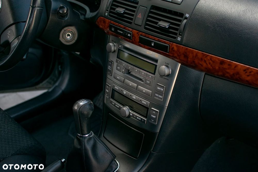 Toyota Avensis - 30