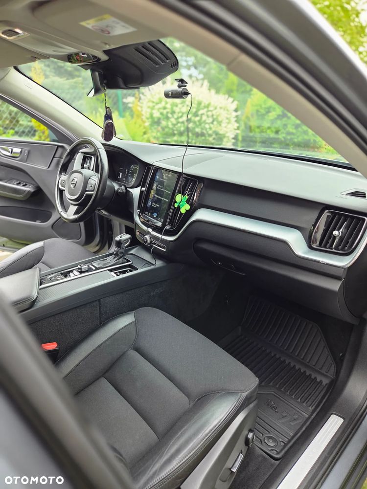 Volvo XC 60 D4 AWD Geartronic Momentum - 21