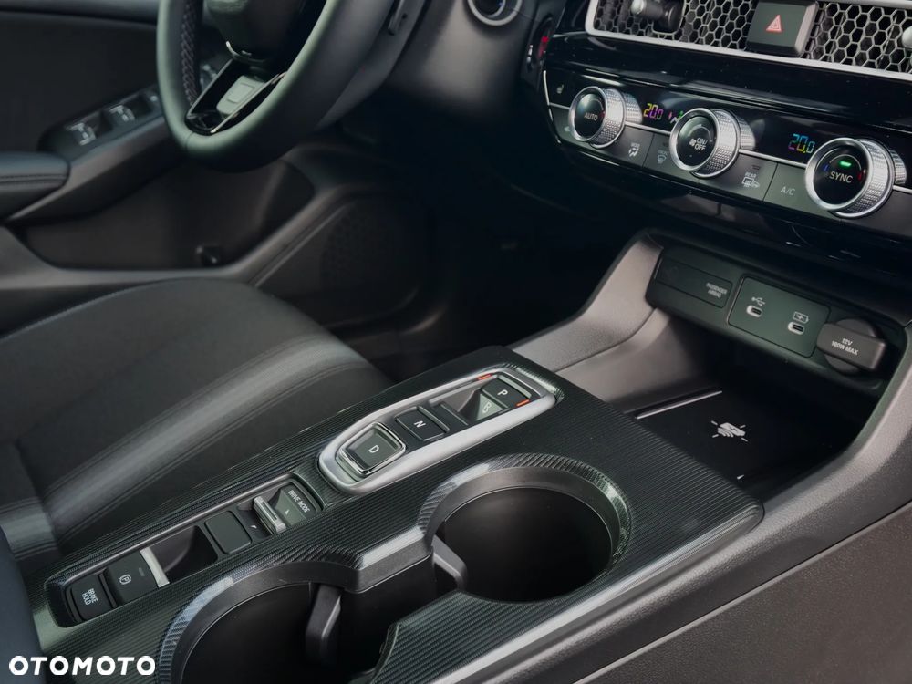 Honda Civic 2.0 i-MMD Sport CVT - 19