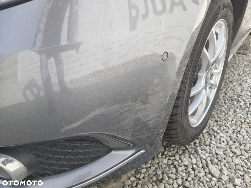 Mercedes-Benz Klasa B 200 Edition - 12