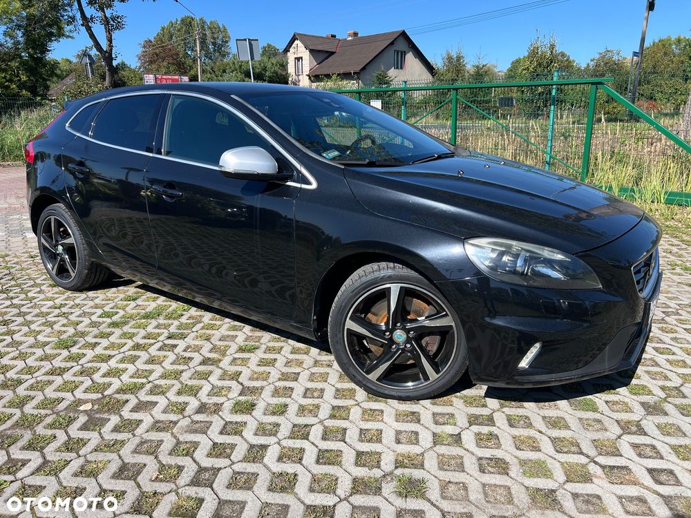 Volvo V40 D3 R-Design - 13