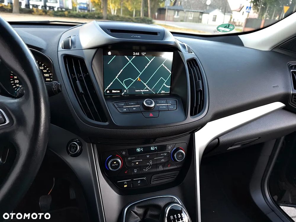 Ford Kuga 2.0 TDCi FWD Titanium Plus - 32