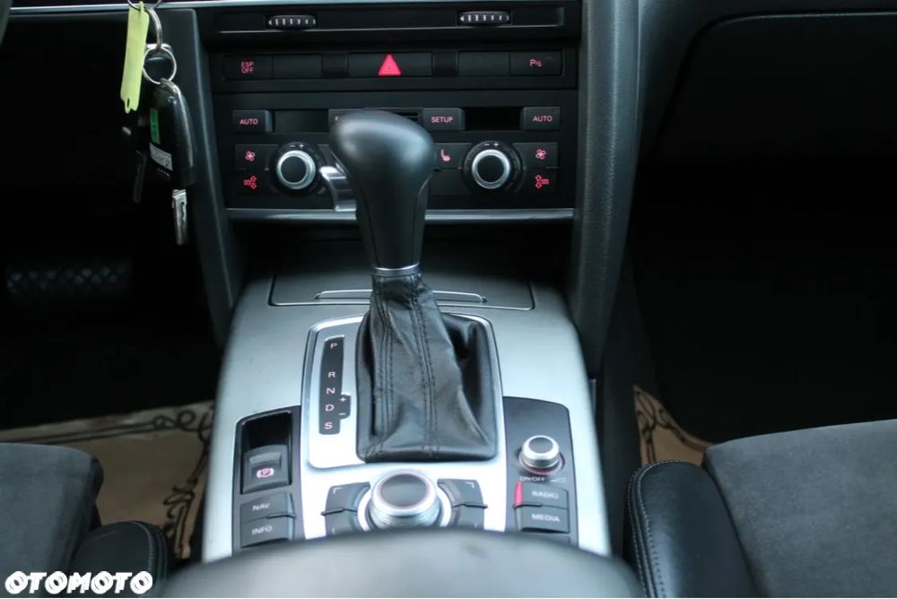 Audi A6 Avant 3.0 TDI Quattro - 17