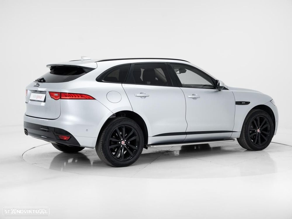 Jaguar F-Pace - 4