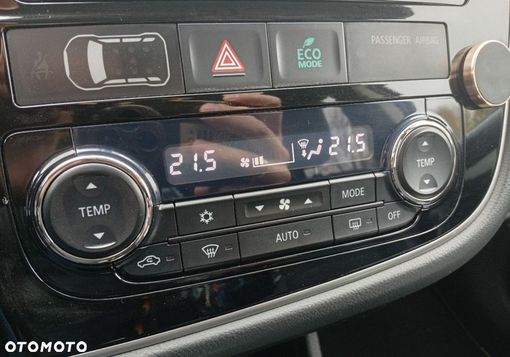 Mitsubishi Outlander - 34