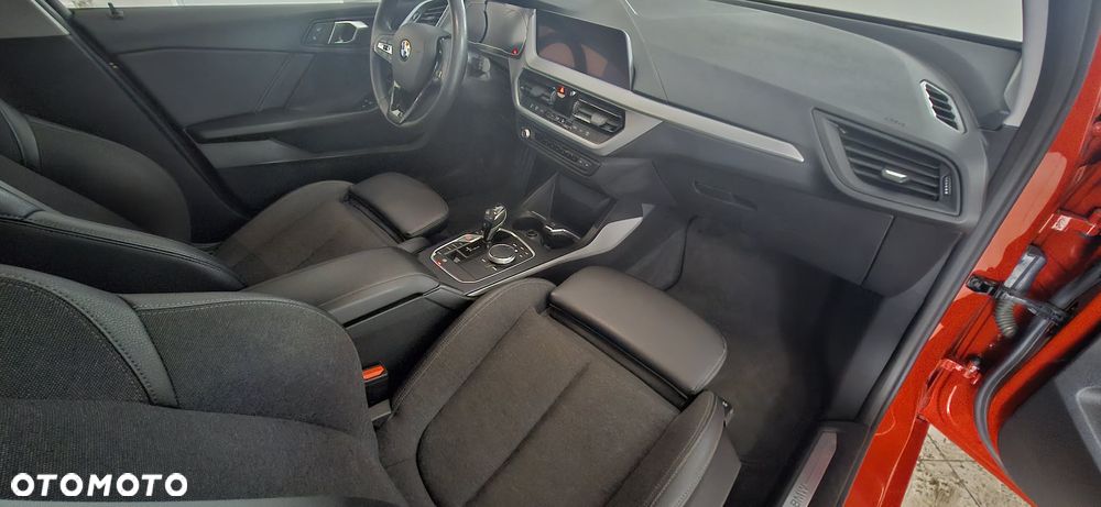 BMW Seria 1 118i - 18
