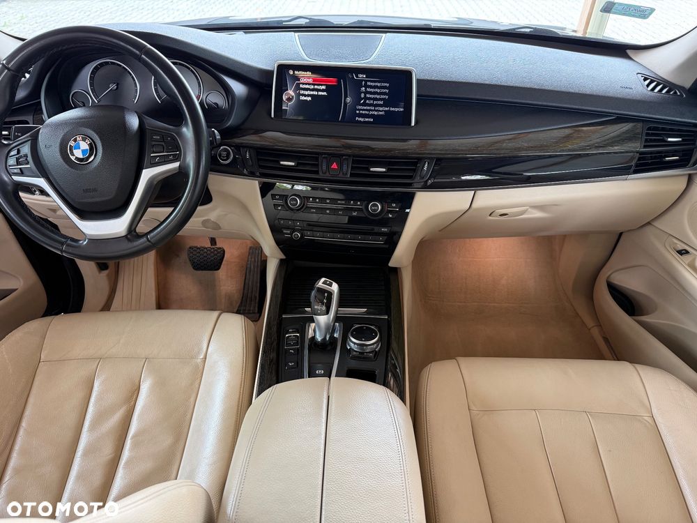 BMW X5 xDrive35i - 11