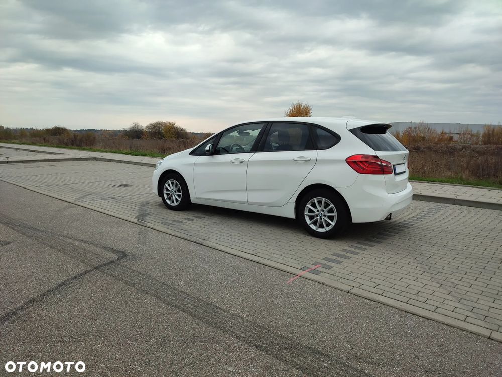 BMW Seria 2 218i - 13
