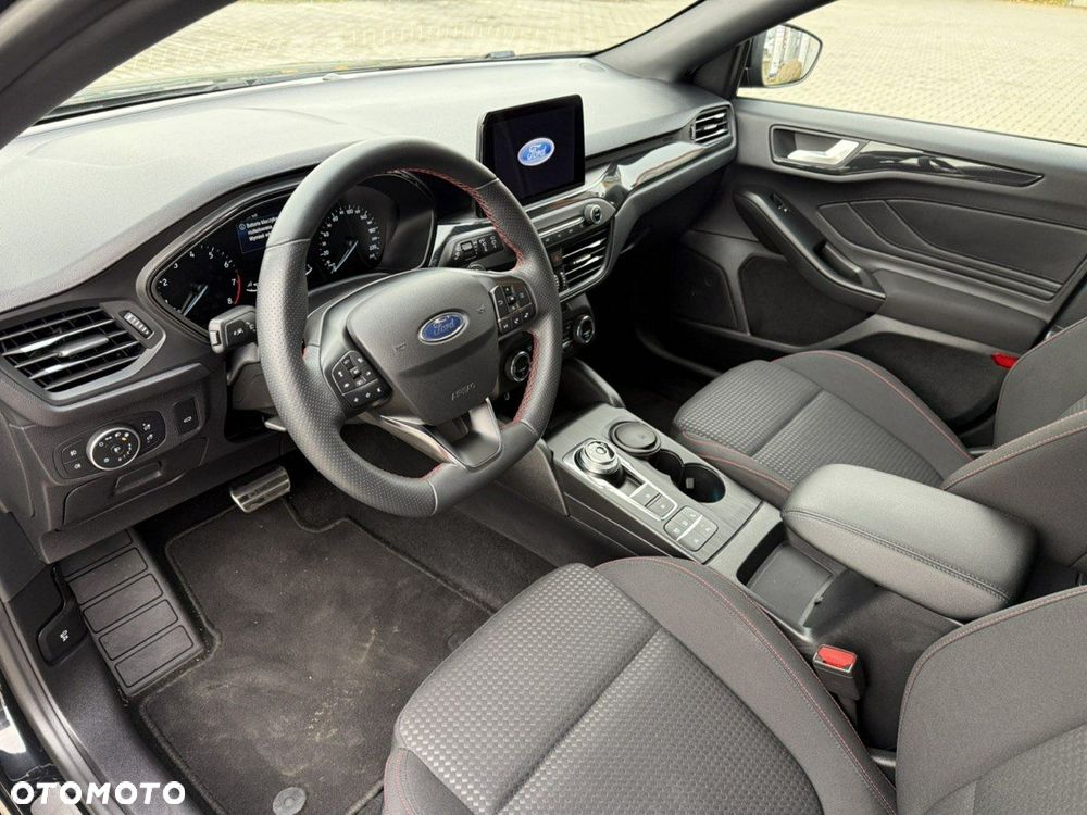 Ford Focus - 21