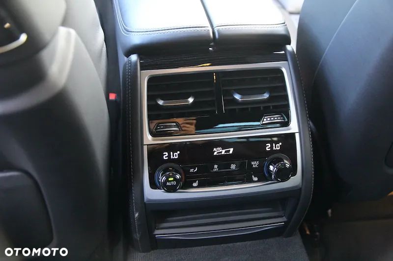 BMW Seria 7 750d xDrive - 17