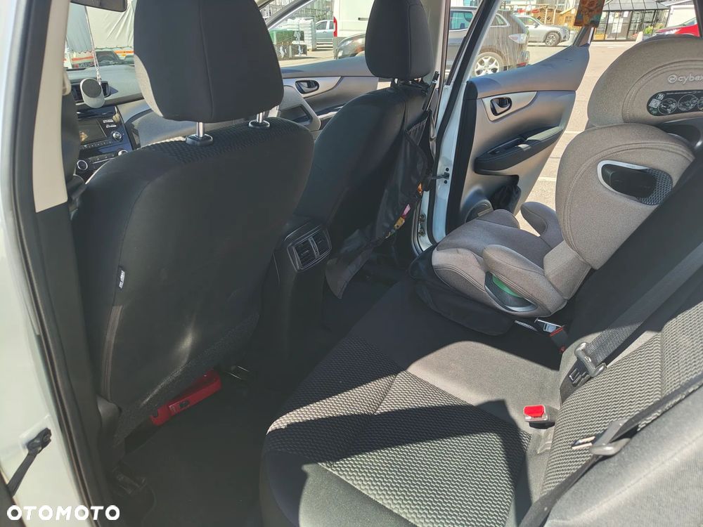 Nissan Qashqai - 14