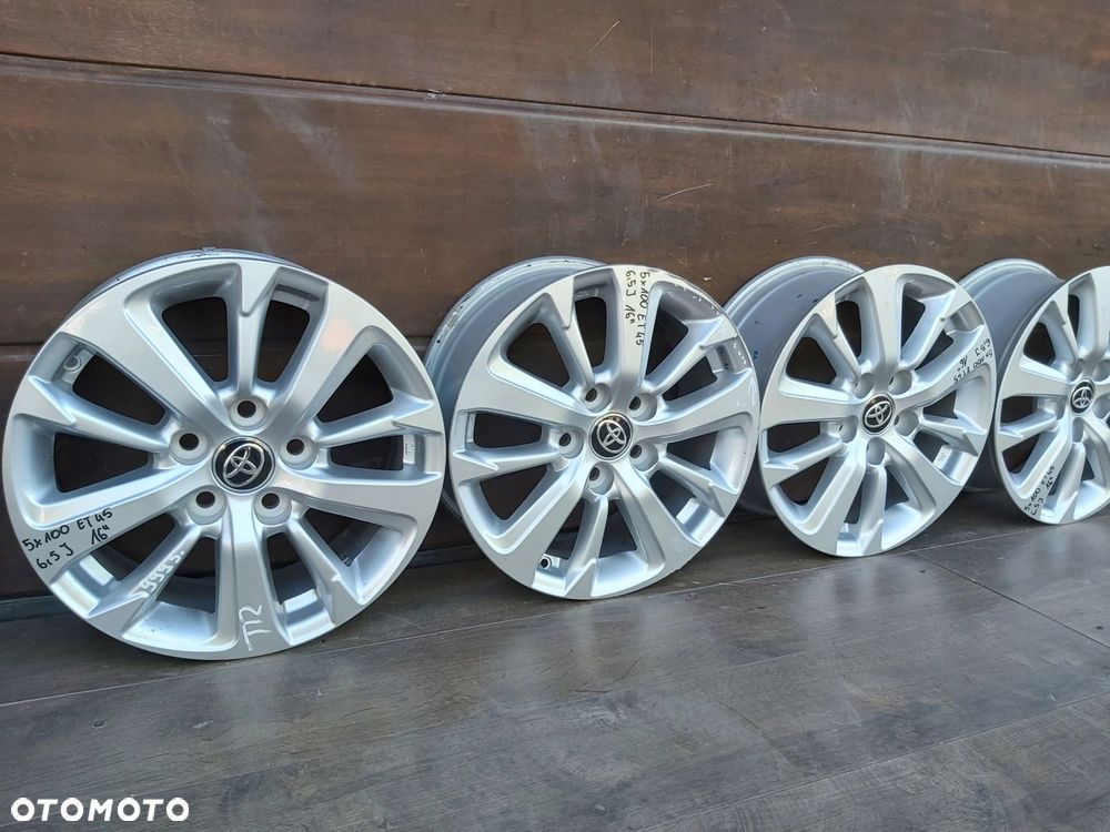 Toyota Yaris Cross IV 5 x 114,3 alufelgi 16 felgi aluminiowe - 2