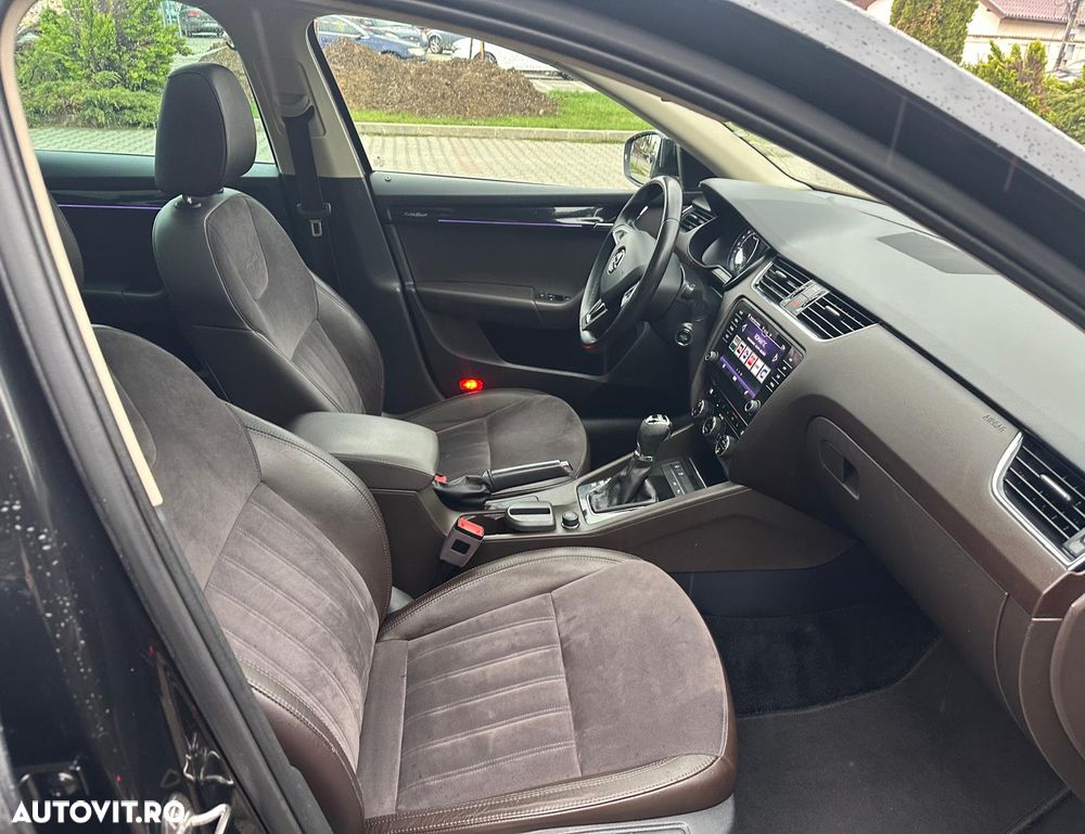 Skoda Octavia 2.0 TDI DSG Style - 7