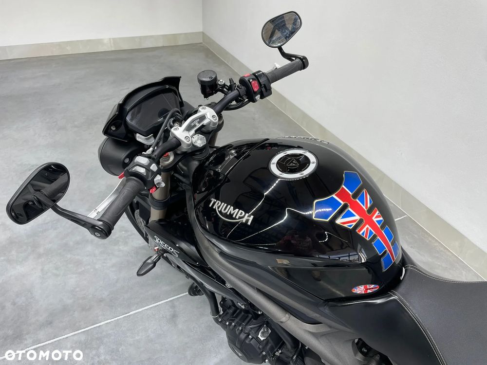 Triumph Speed Triple - 8