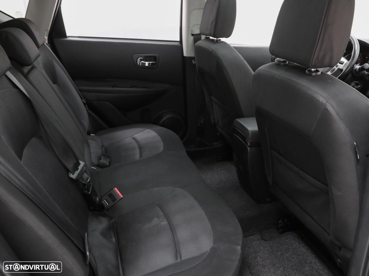 Nissan Qashqai - 10