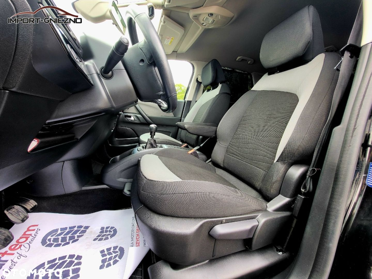 Citroën C4 Picasso - 32