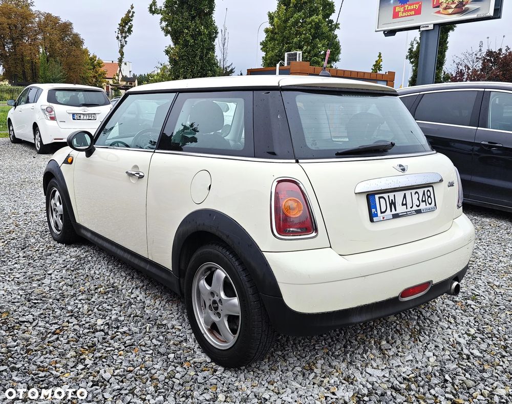 MINI ONE Standard - 8