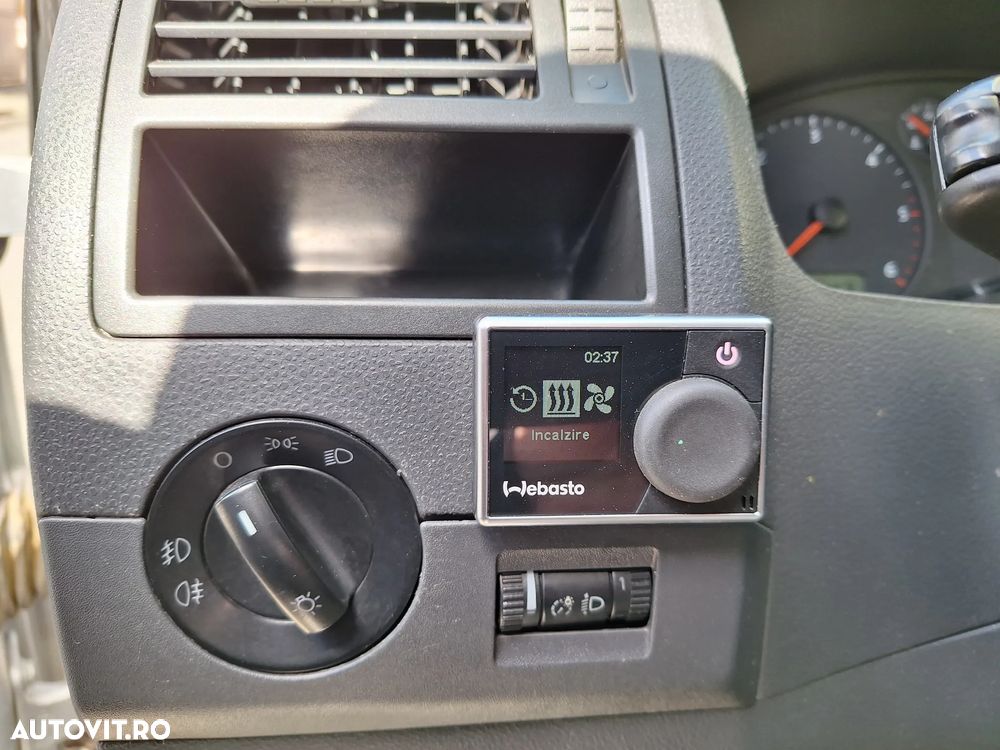 Volkswagen Caravelle - 7