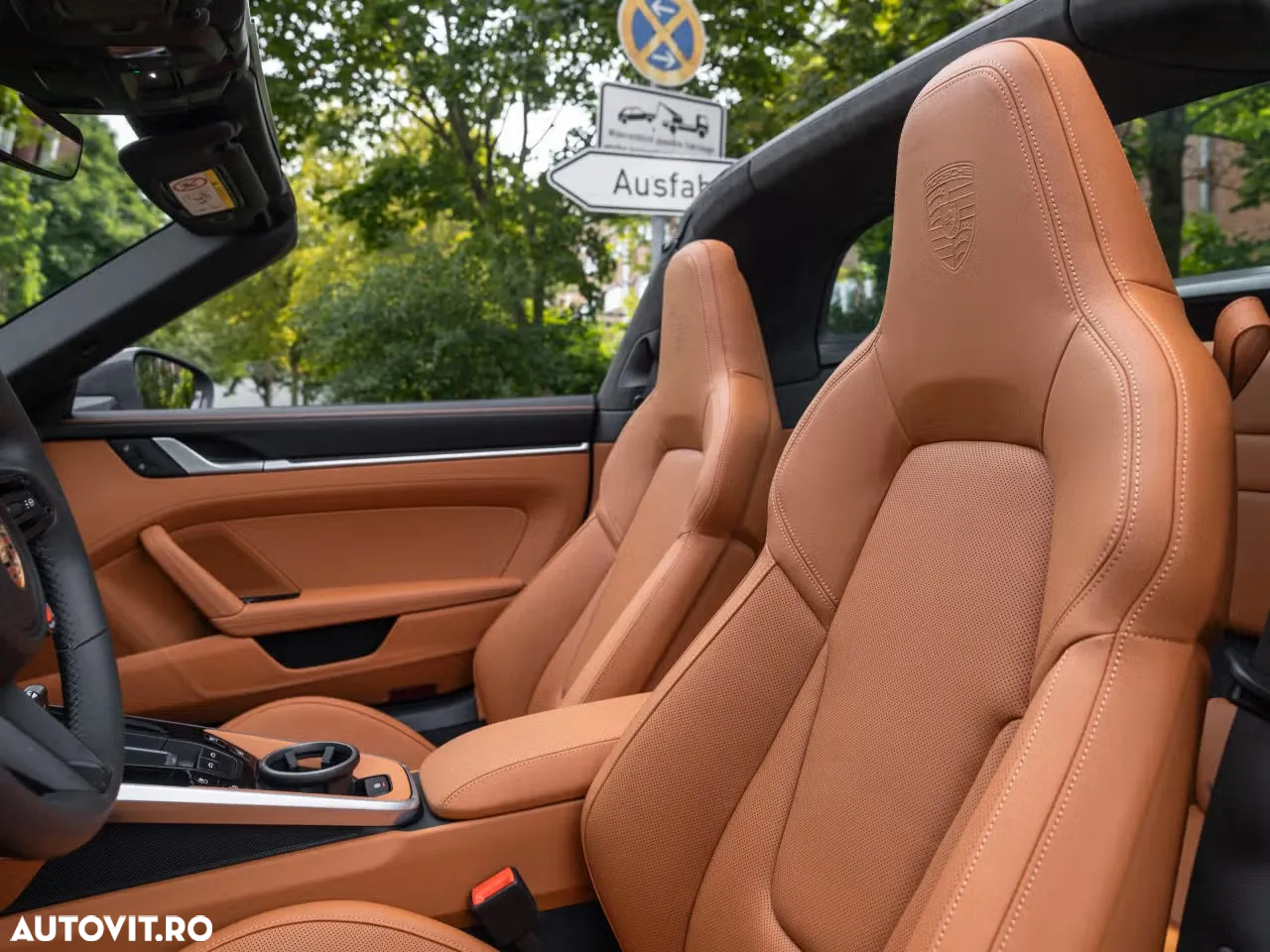 Porsche 911 Targa 4 GTS PDK - 27