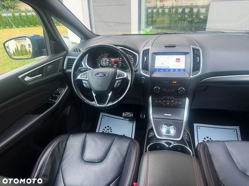 Ford S-Max 2.0 EcoBlue ST-Line - 28