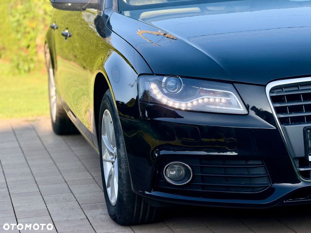 Audi A4 Avant - 16