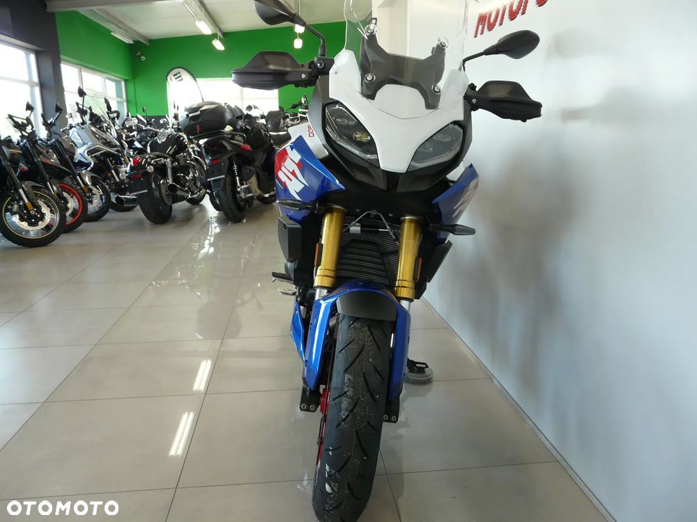 BMW XR - 20