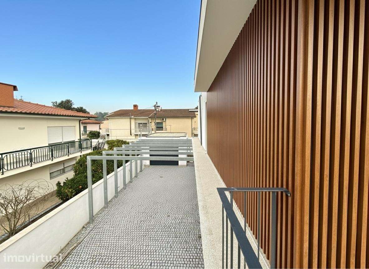 Moradia T4 Venda em Palmeira,Braga - Grande imagem: 4/27