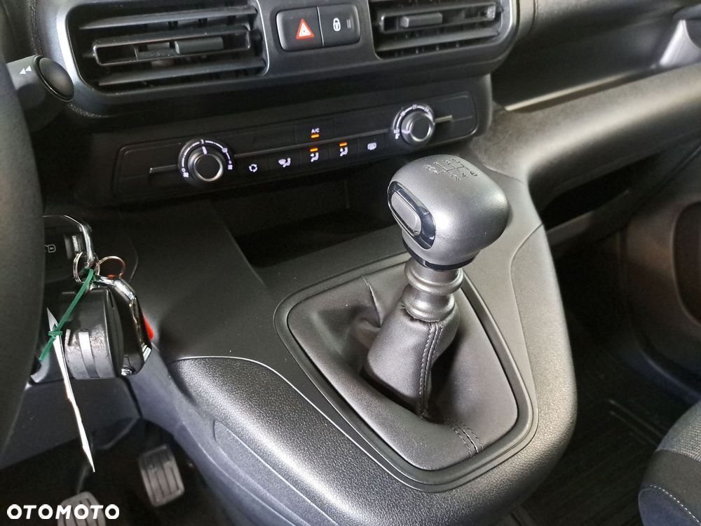 Toyota Proace City Verso 1.5 D-4D Business - 26