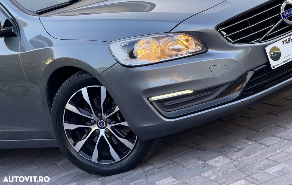 Volvo V60 D2 DRIVe Momentum - 9