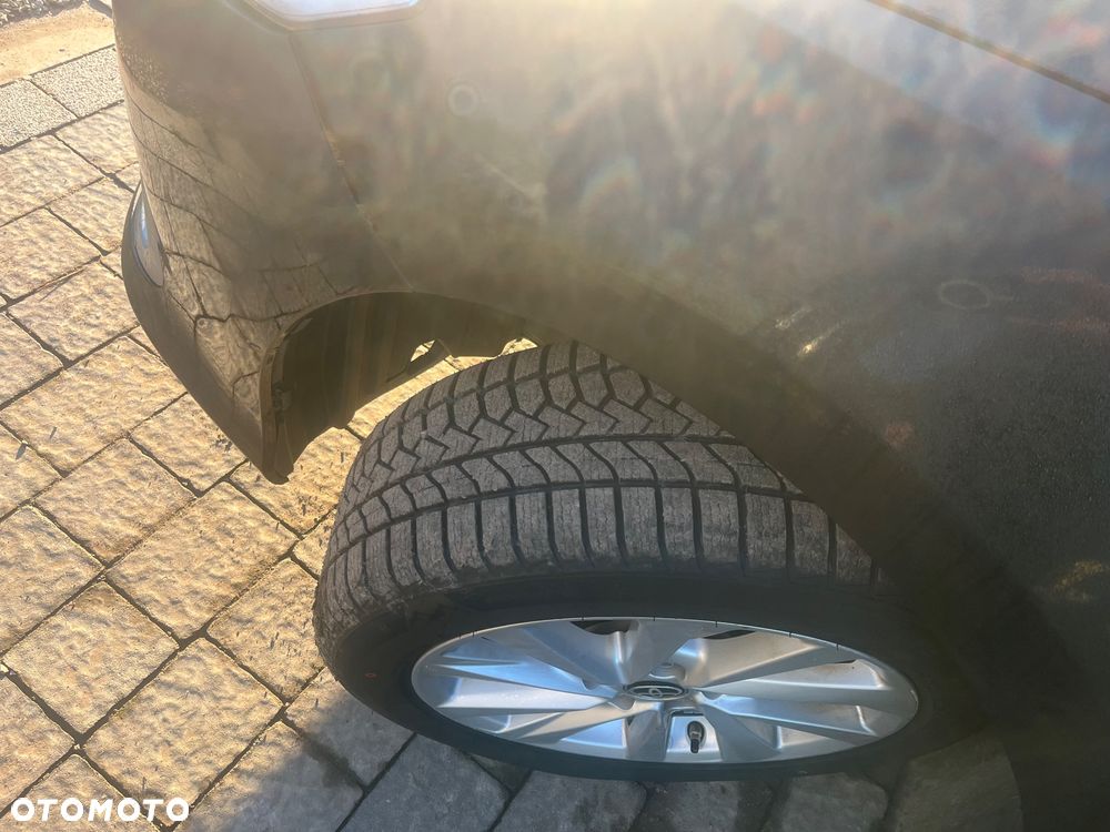 Toyota Camry 2.5 Hybrid Comfort CVT - 20