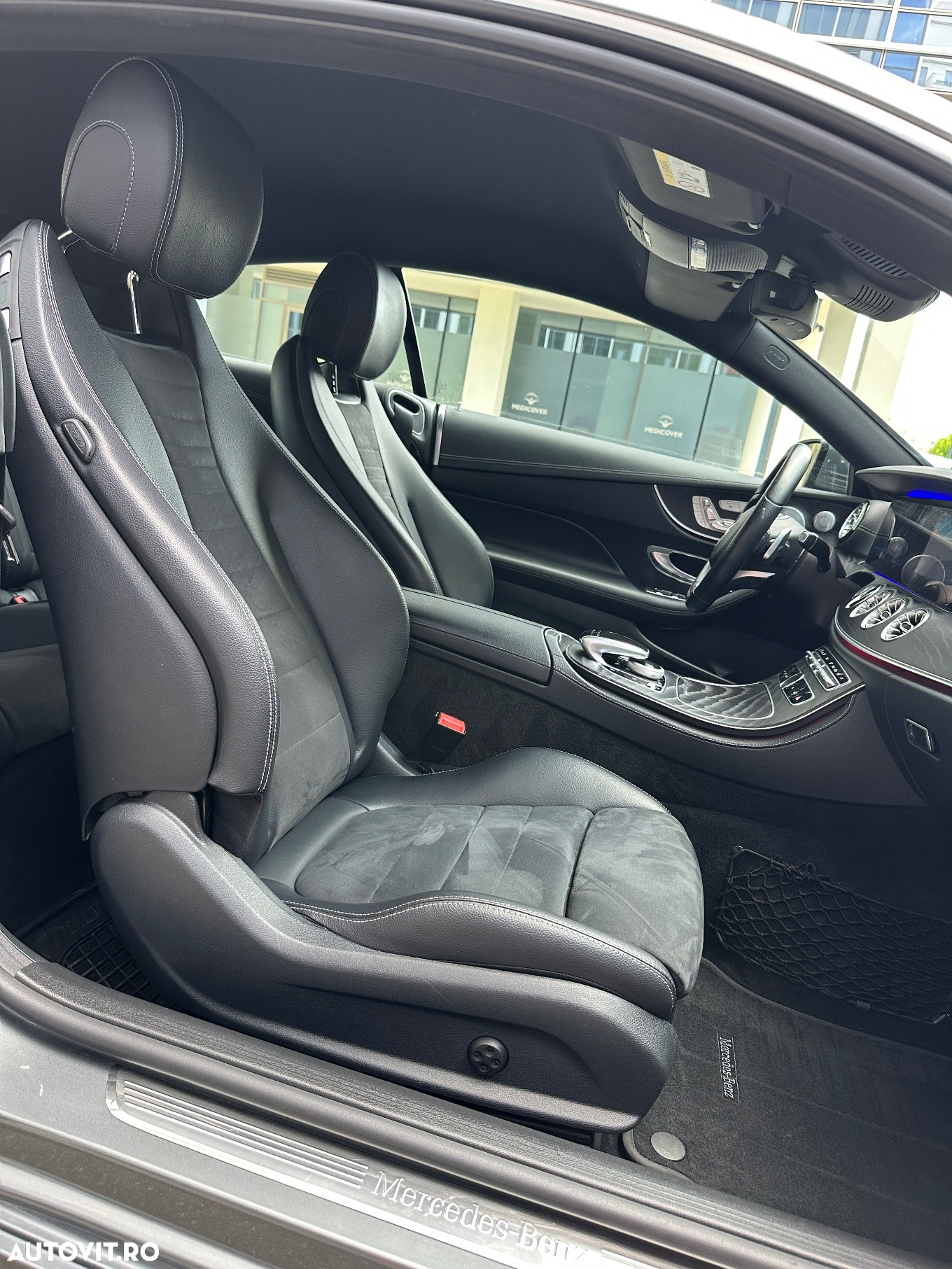 Mercedes-Benz E 220 d 4MATIC Coupe Aut. - 10