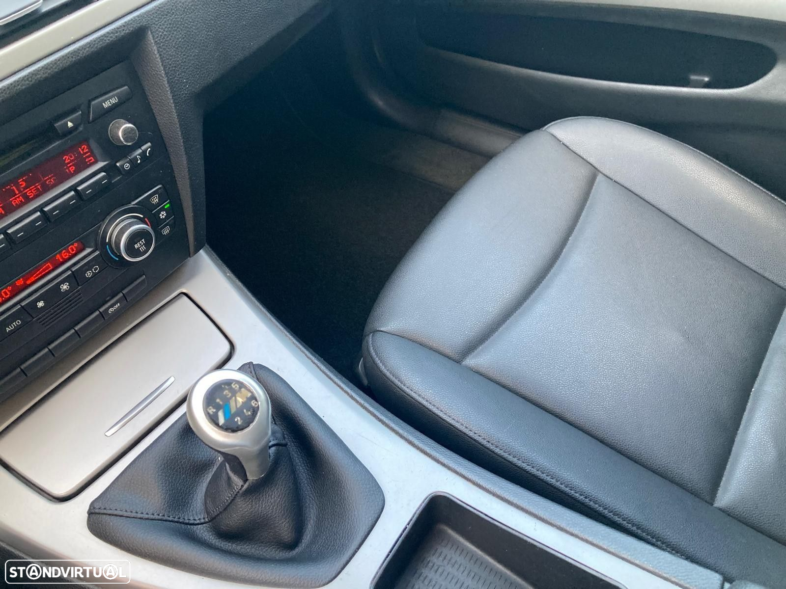 BMW 318 d Touring - 22