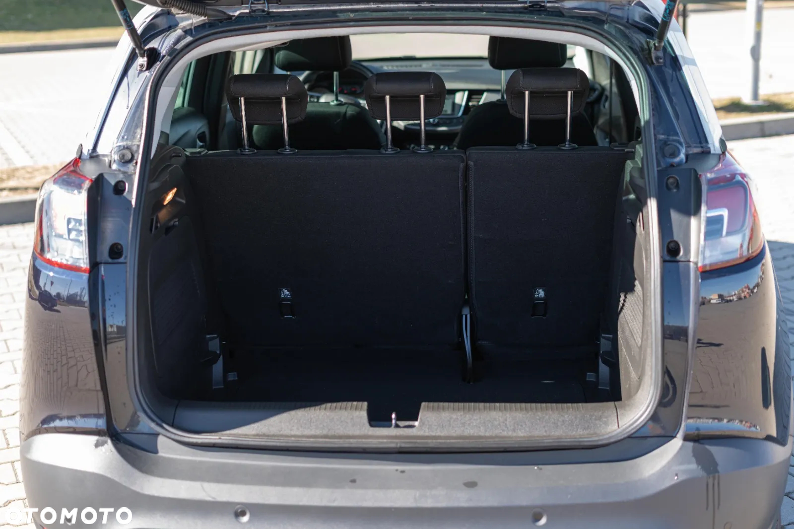 Opel Crossland X - 12